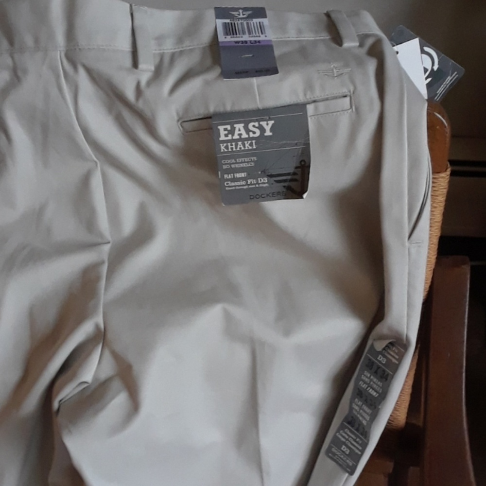 Dockers easy khaki pants sz 38x34 NEW - Picture 4 of 5